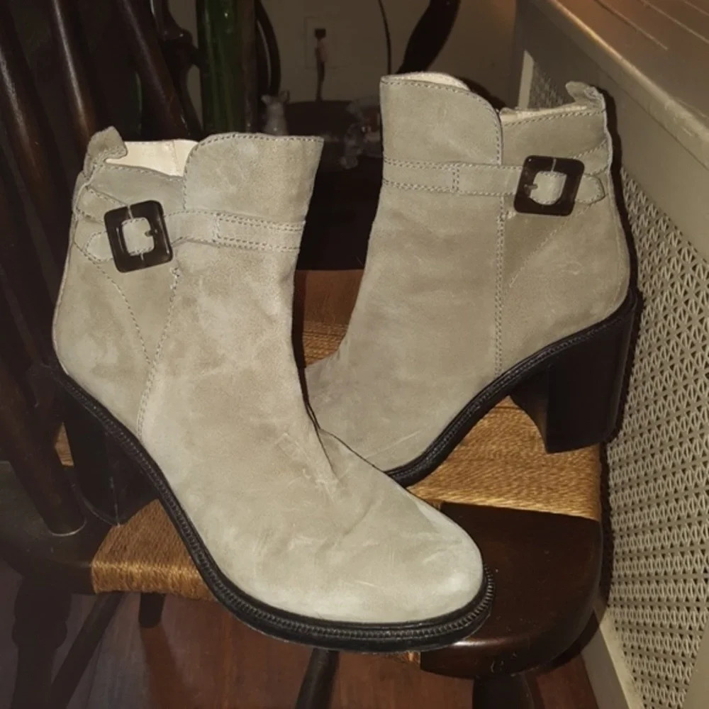 Elizabeth and James suede block Heel ankle boots 10 - Picture 2 of 9